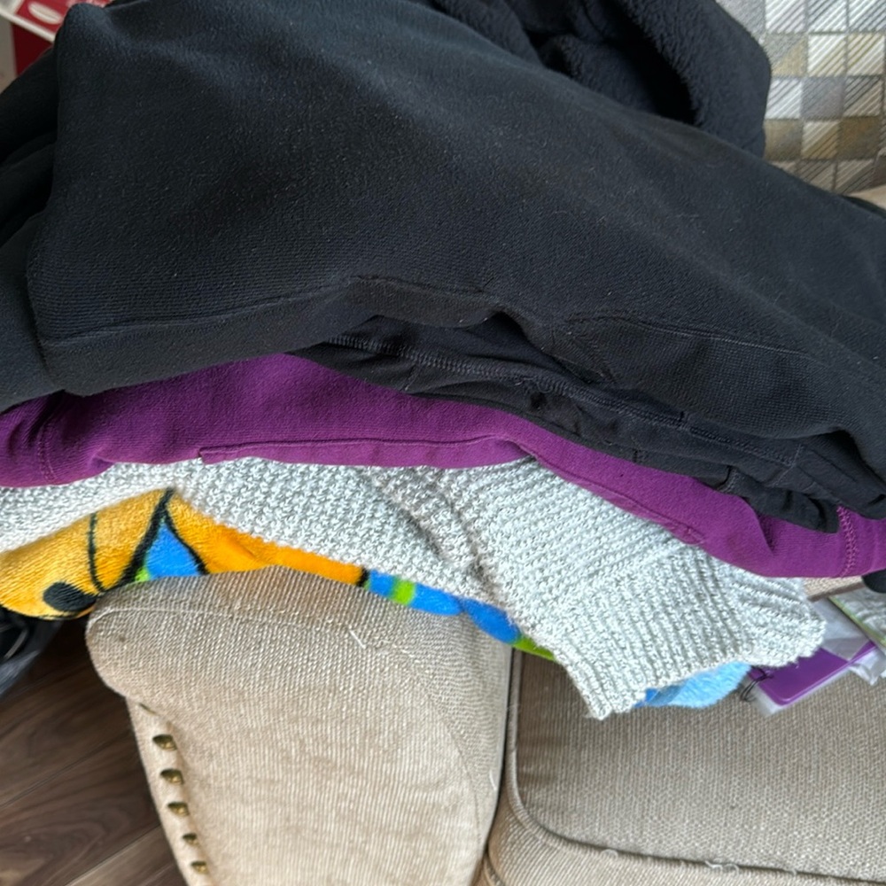 Bundle clothing for devleigh